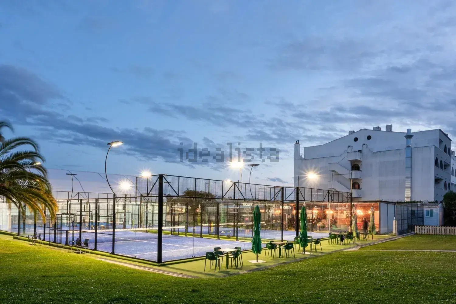 Campos de padel ao fim do dia