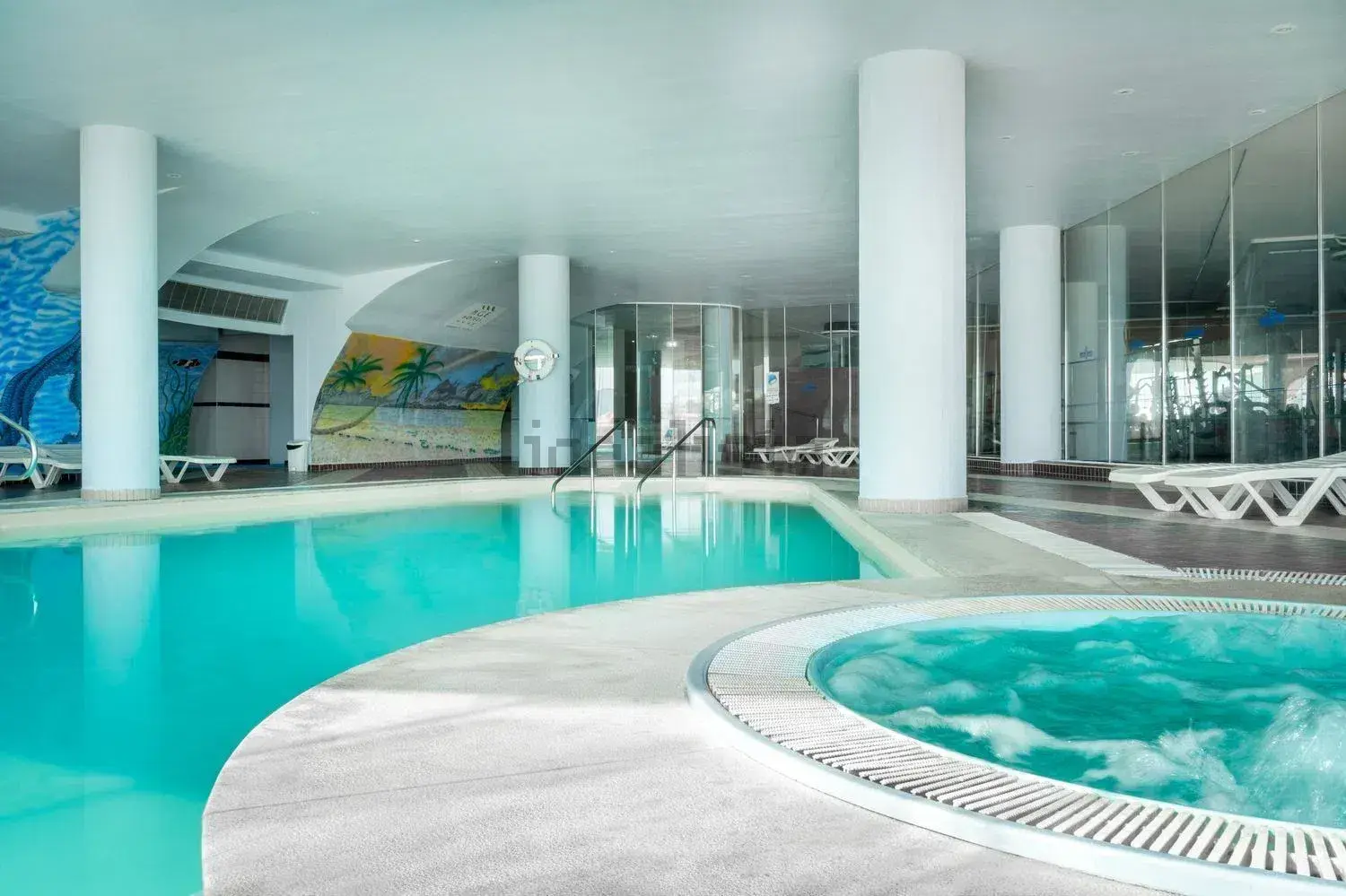 Piscina interior