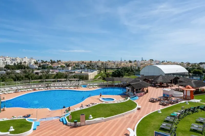 Piscinas exteriores